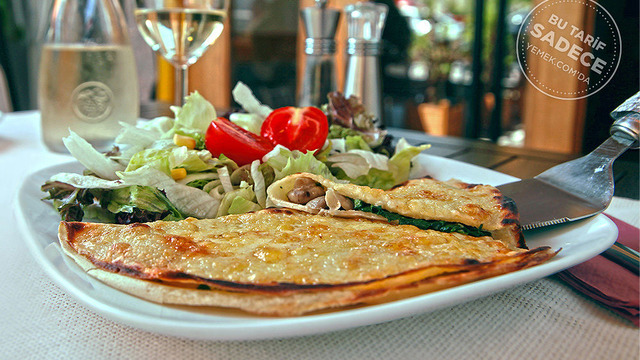 Crepe & Fondue'den: Kremalı Ispanaklı Krep