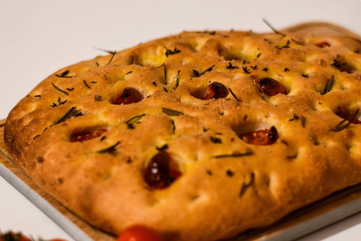 Zeytinyağı Sevenlerin Bayılacağı: Klasik Foccacia