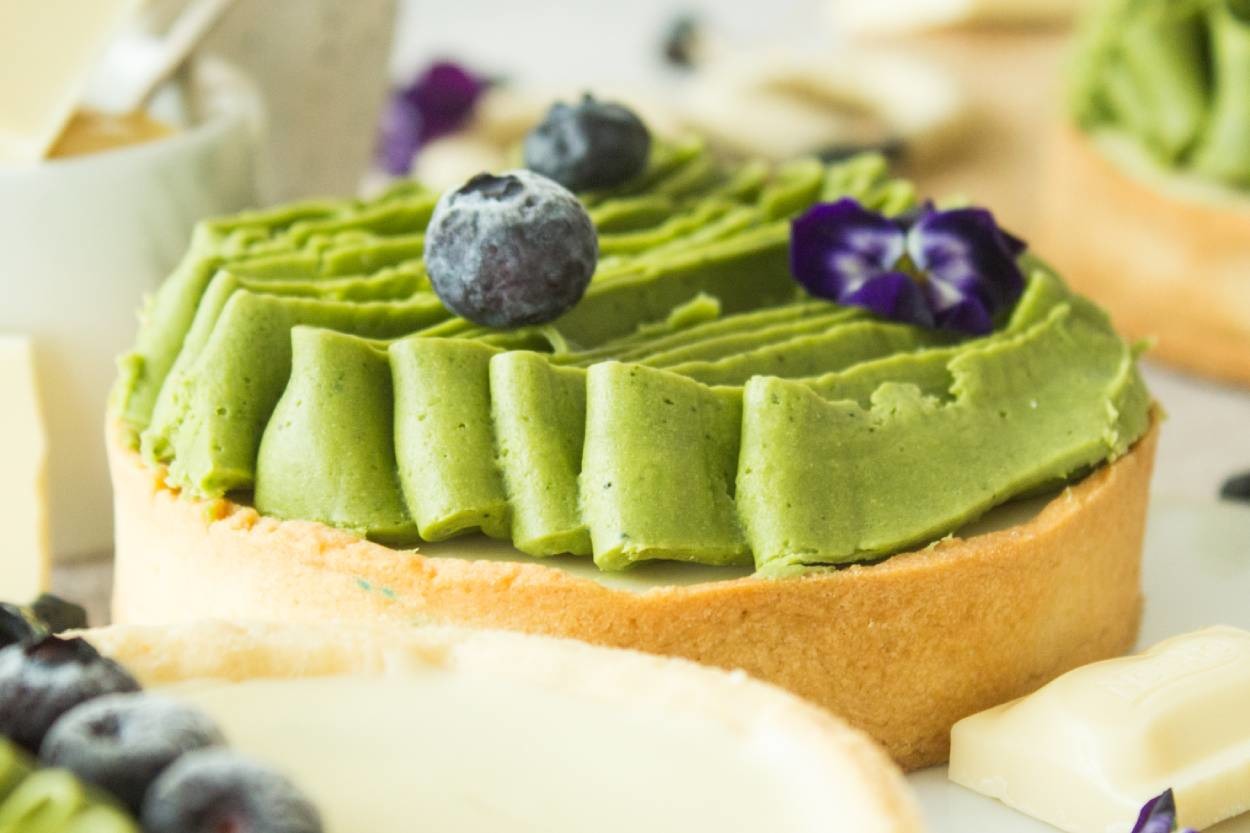 Şaşırtan Buluşma: Tahin ve Matchalı Tart