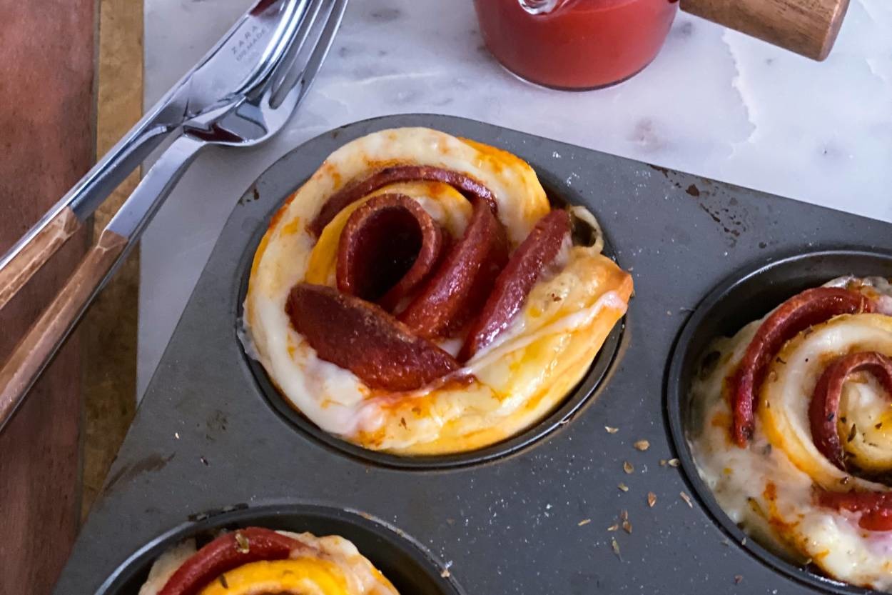 4 Malzemeli: Çiçek Pizza Lokmaları