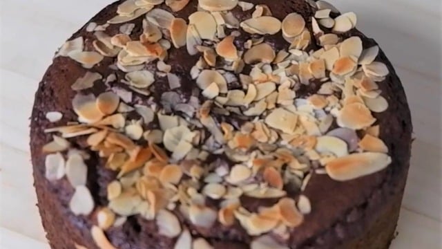 Tam Ölçüleriyle: Kolay Çikolatalı Kek