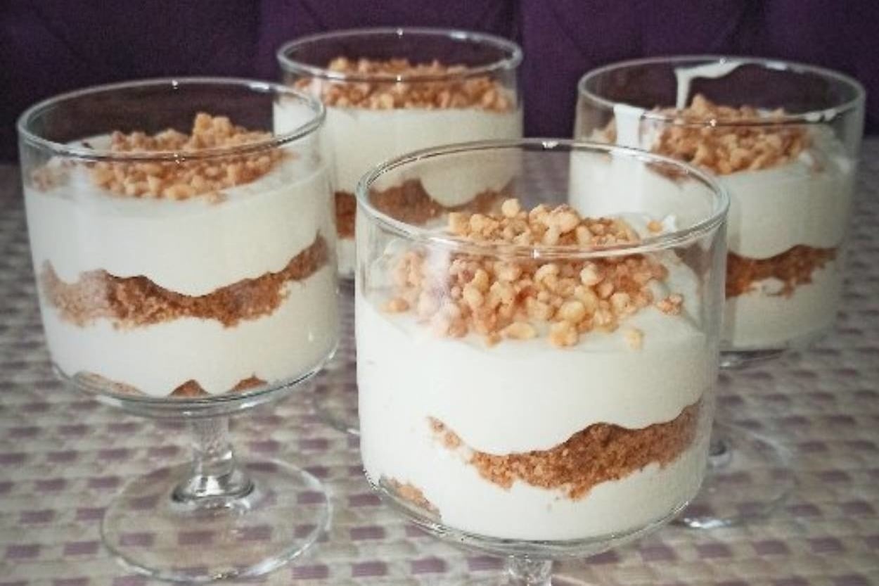 Çok Pratik Hazırlanan: Pişmeyen Cup Cheesecake