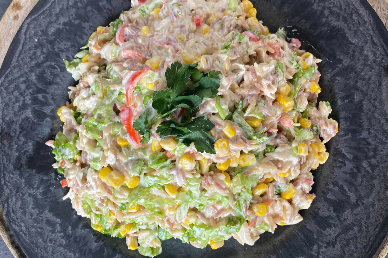 Tadı Damakta Kalır: Tavuklu Şehriye Salatası