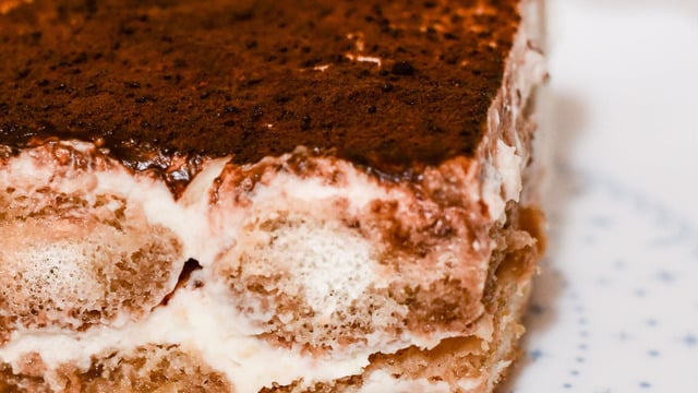 Orijinaline Çok Yakın: Yumurtasız Tiramisu