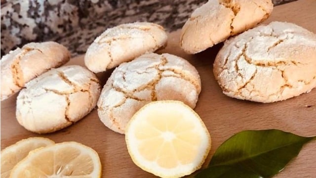 Nefis mi Nefis Kokusuyla: Limonlu Çatlak Kıyır Kurabiye