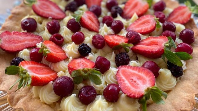 Görsel Şölen: Kırmızı Meyveli Tart