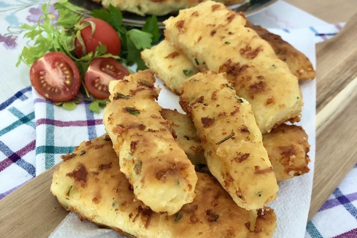 Hafta Sonu Gelsin: Mayasız Peynirli Hamur Kızartması