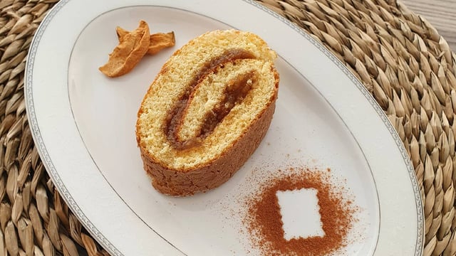 Her Lokmada Mest Eder: Elmalı Tarçınlı Rulo Pasta
