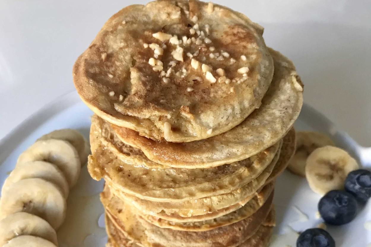 Kahvaltıda Bol Meyveyle: Yulaflı Diyet Dostu Pankek