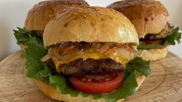 Herkesin Sevdiği: Ev Yapımı Hamburger