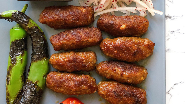 Sosuyla Nasıl da Yakışır: Tekirdağ Köftesi