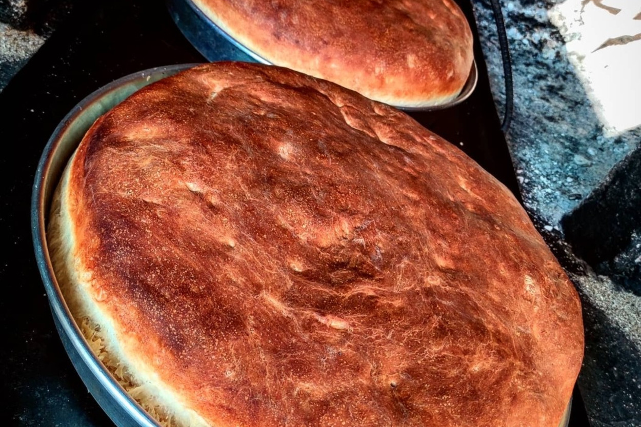 Mis Kokusuyla Her Sofraya Yakışır: Yöresel Kömbe Ekmeği