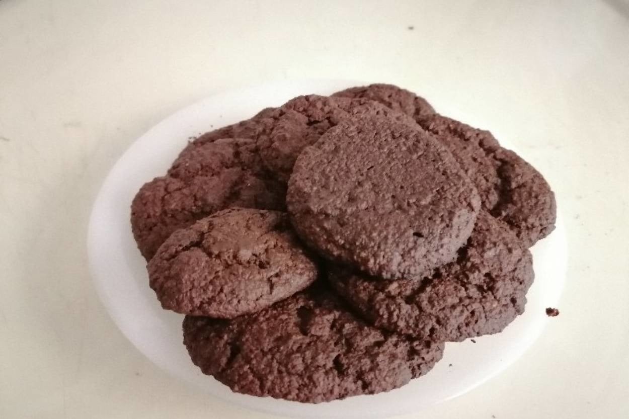 Tadı ve Kokusu Enfes: Çikolatalı Diyet Kurabiye