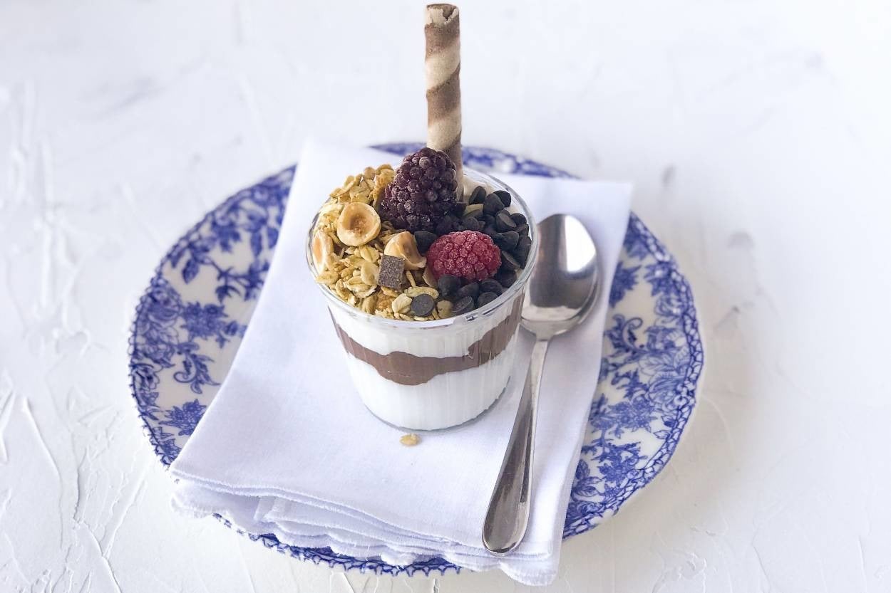 Kaşık Kaşık Yenecek: Quark Granola