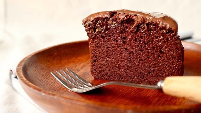 Şık Görünümüyle: Yumuşacık Castella Kek