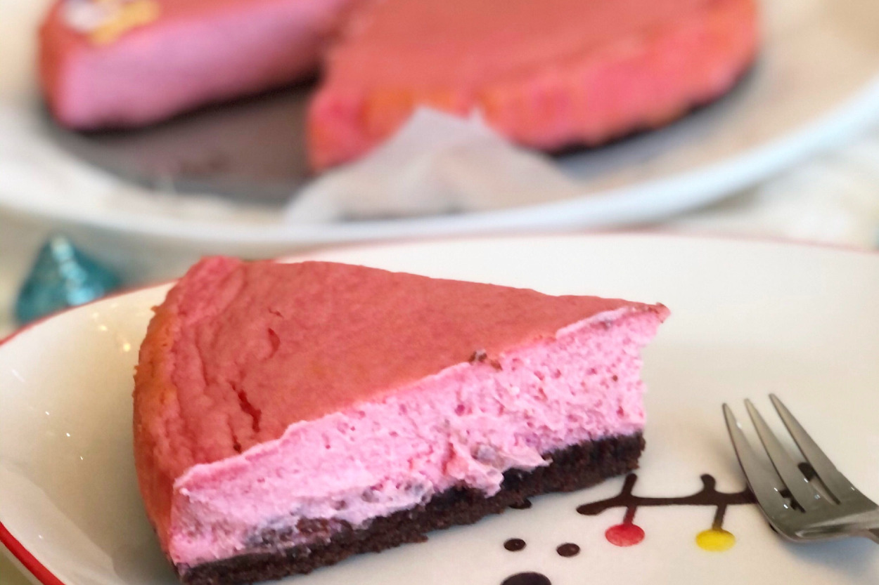 Rengiyle Kalpleri Çalacak: Bisküvili Pembe Cheesecake