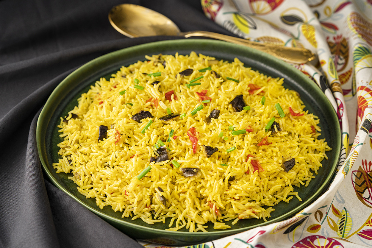 Rengarenk: Zerdeçallı Patlıcanlı Basmati Pilavı