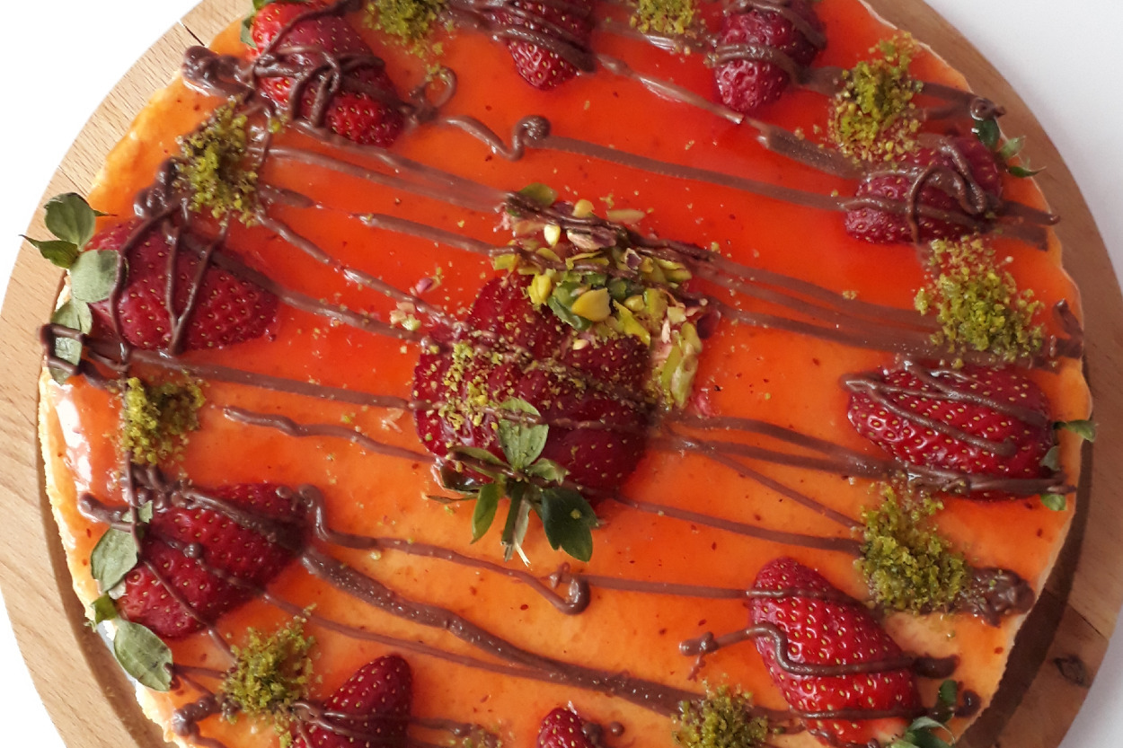 Görsel Şölen: Karışık Meyveli Cheesecake