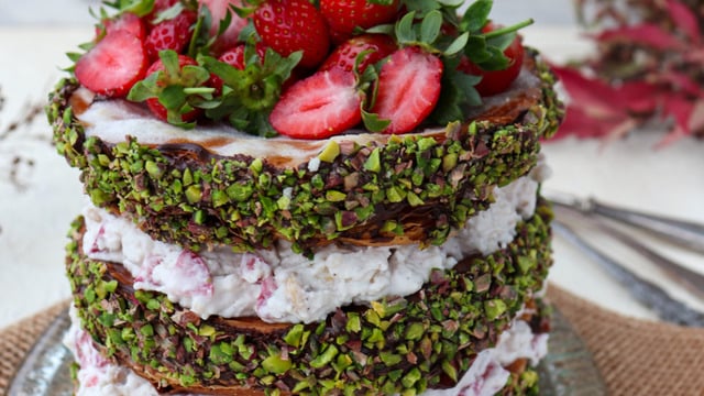 Hafifliği Şaşırtacak: Yalancı Cannoli Pasta
