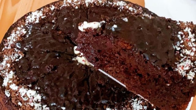 Hazırları Aratmaz: Brownie Lezzetinde Islak Kek