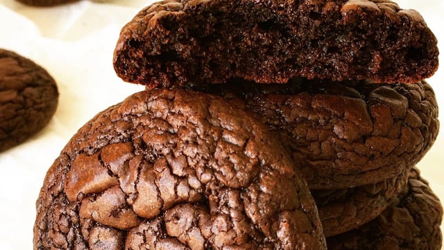 Çikolata Canavarları Buraya: Brownie Kurabiye