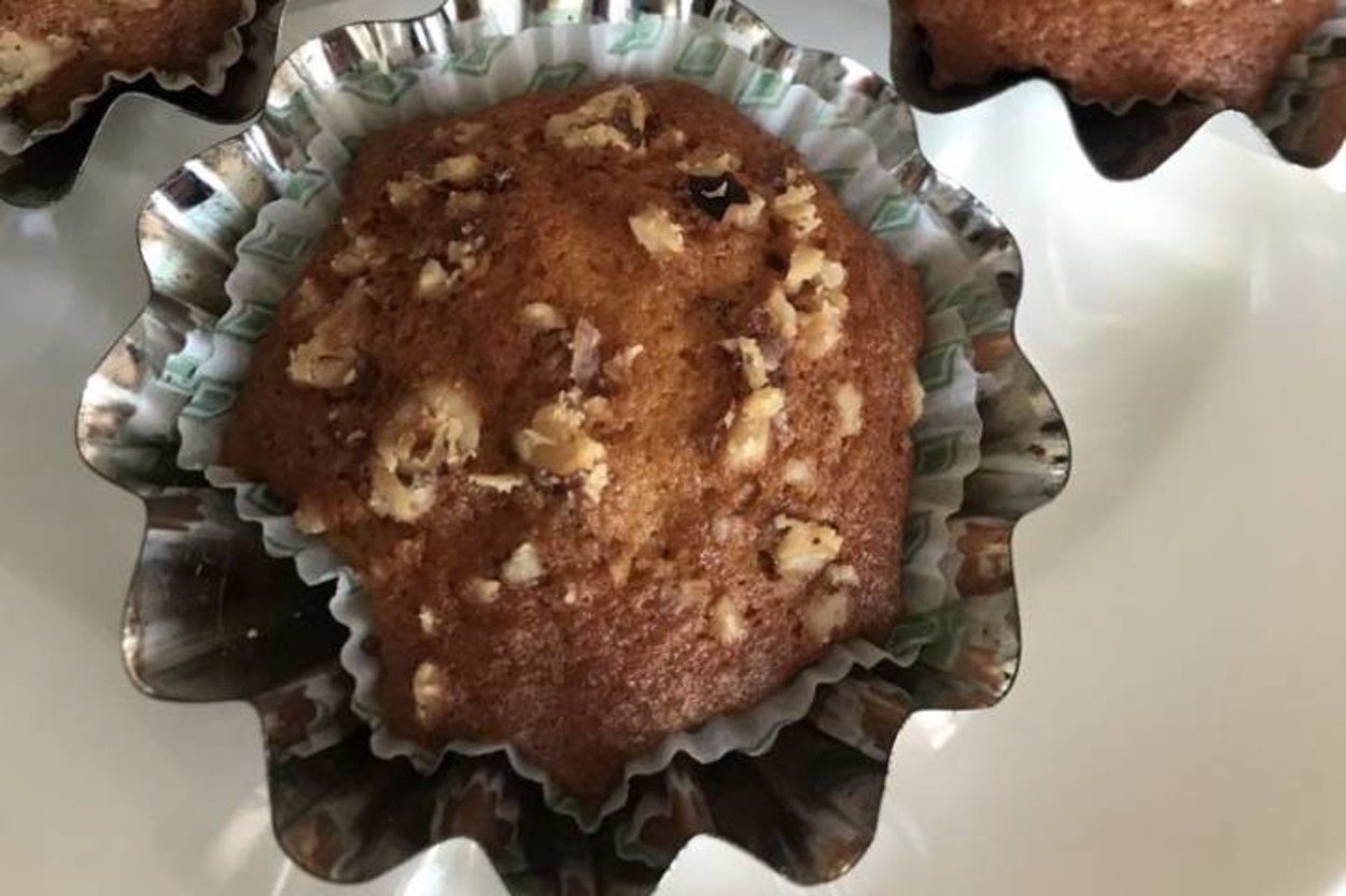Yumuşacık Dokusuyla: Üzümlü Cevizli Cupcake