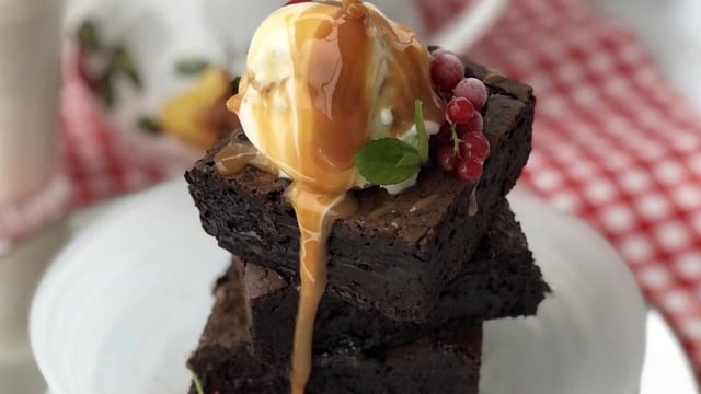 Çikolata Krizinde: Süt Reçelli Brownie