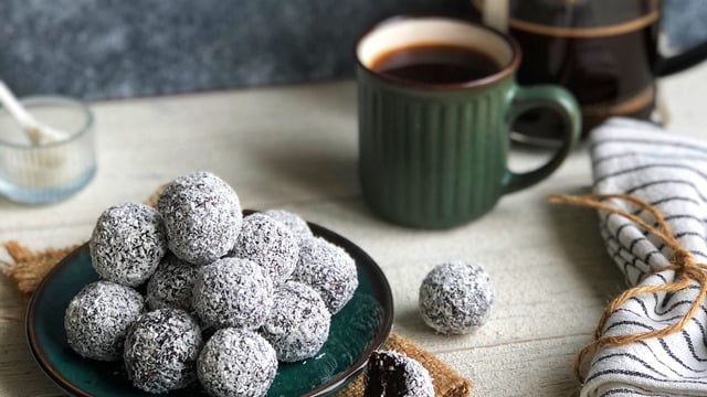Lokmalık Lezzet: Sağlıklı Kayısı Topları