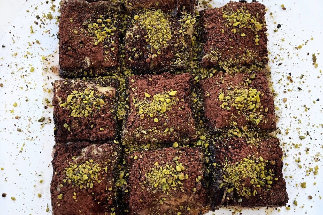 Enfes Görünümüyle: Hazır Yufkadan Sütlü Baklava