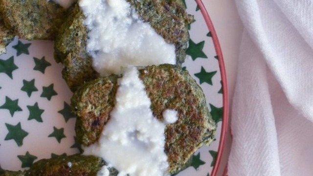 Ezine Peyniriyle: Brokoli Köftesi