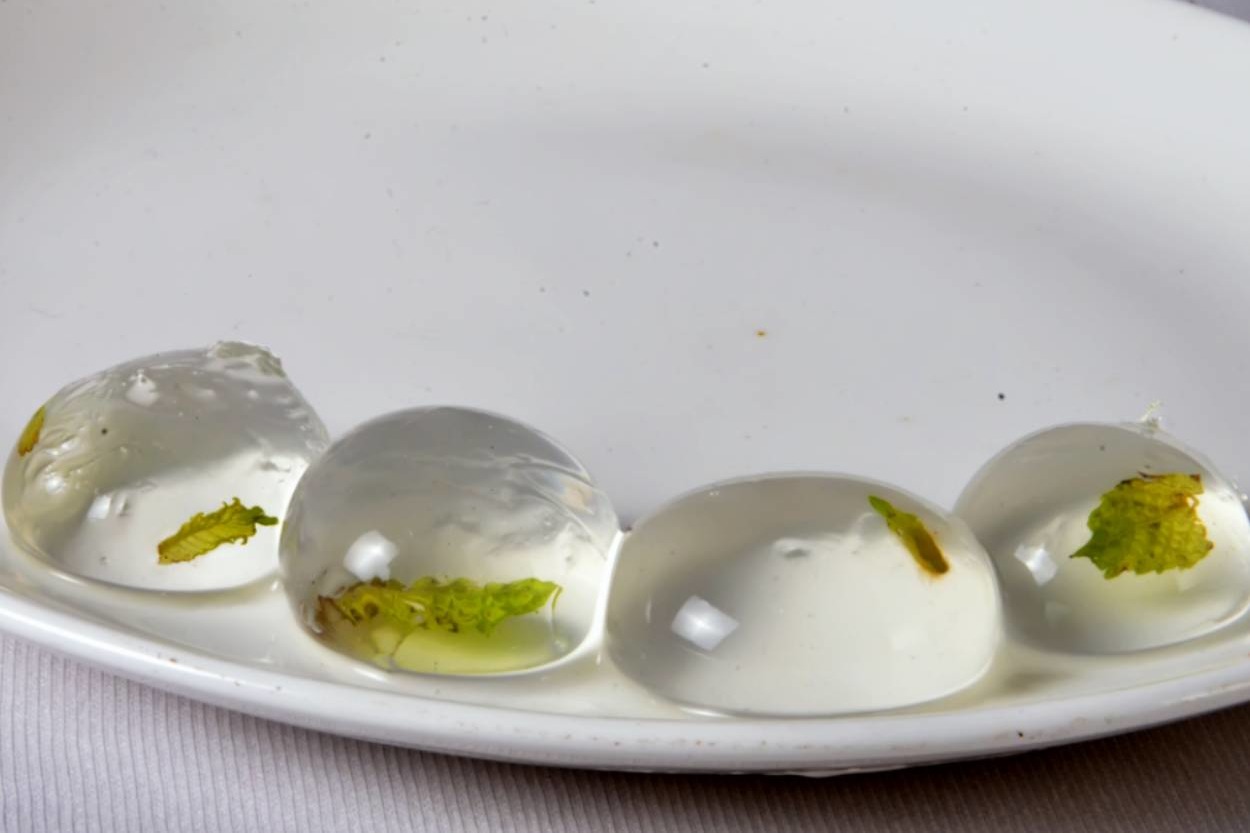 Moleküler Gastronomiye Yolculuk: Su Dolu Baloncuk
