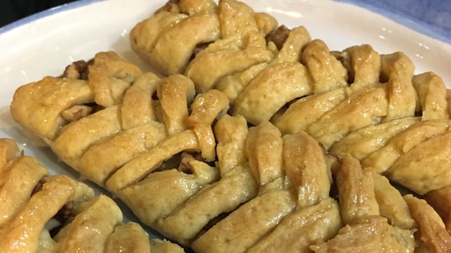 Şık Sunumlu: Örgü Tatlısı