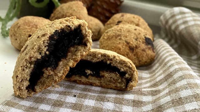 Şekersiz Hazırlanan: Vegan Çikolata Dolgulu Kurabiye