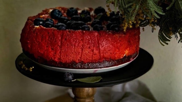 Canlı ve Güçlü Yapısıyla: Pancarlı Cheesecake