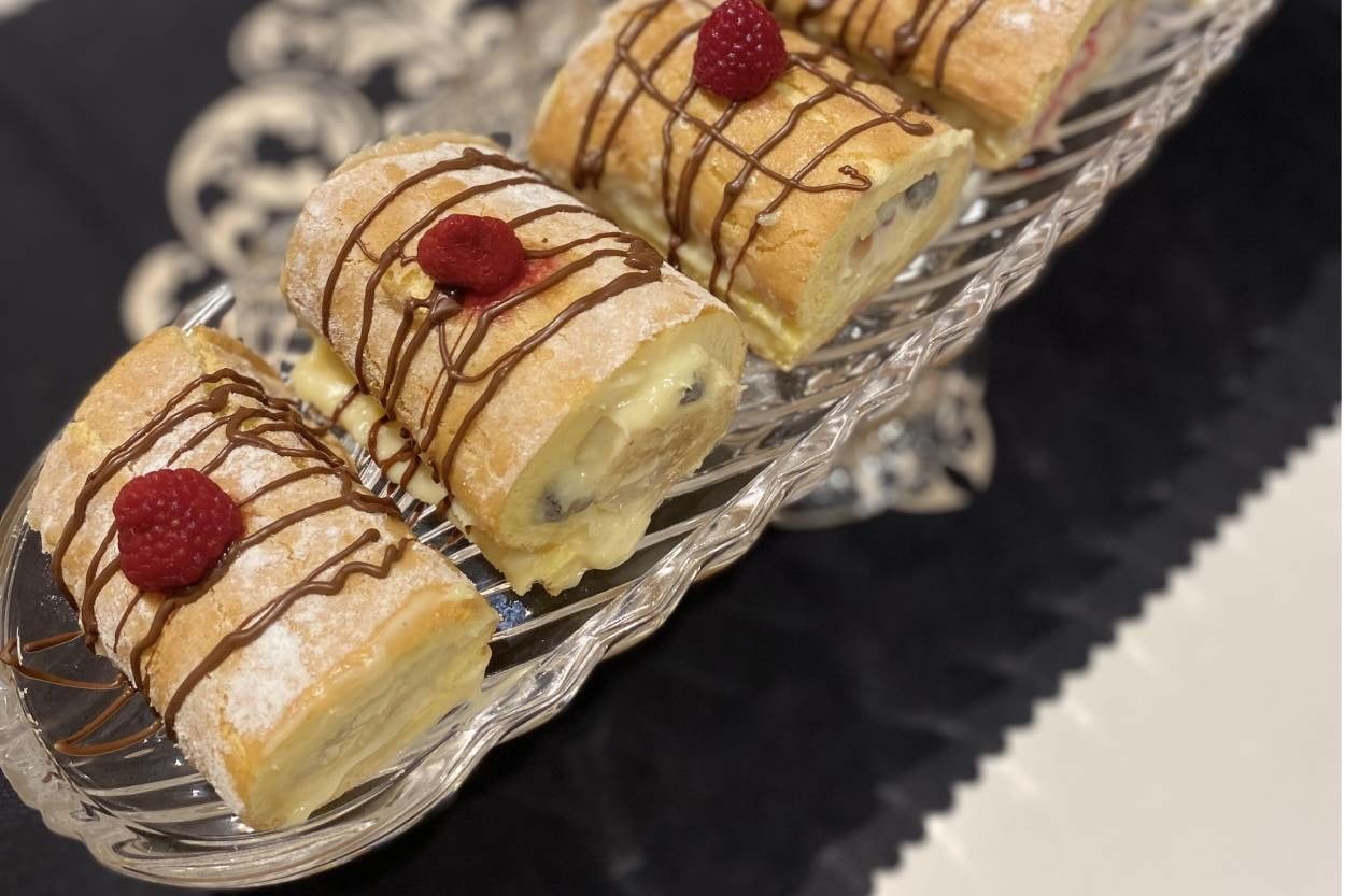 Evde Yapıyoruz Bu Kez: Pastane Usulü Rulo Pasta
