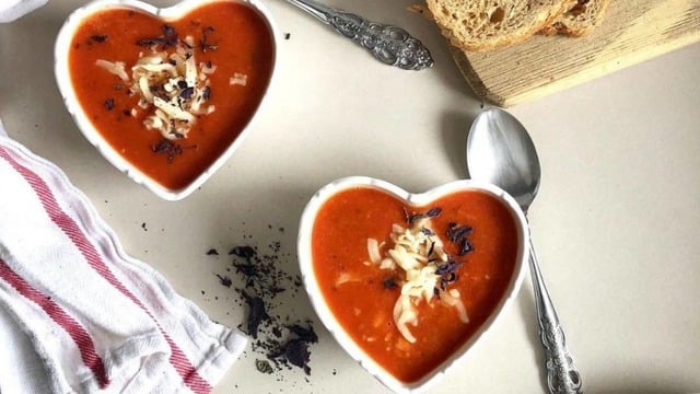 Mutfak Misler Kokar: Kolay Domates Çorbası