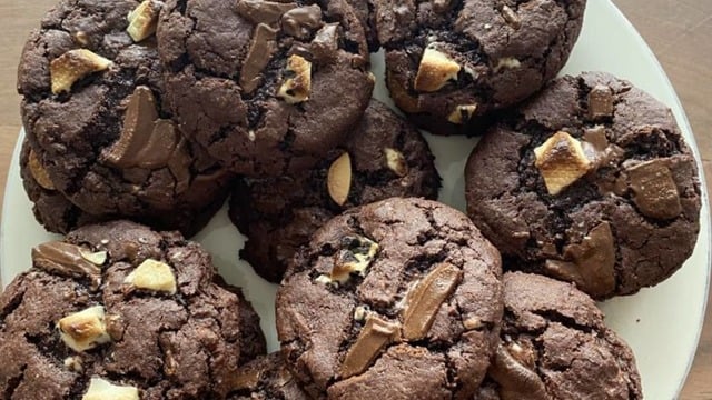 Dışı Çıtır İçi Yumuşacık: Bol Çikolatalı Cookie