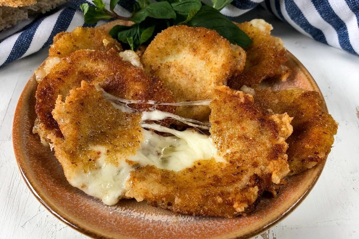 Yumuşacık Dokusuyla: Mozzarella Kızartması
