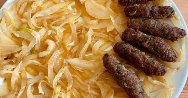 sogan-yataginda-parmak-kofte-adim
