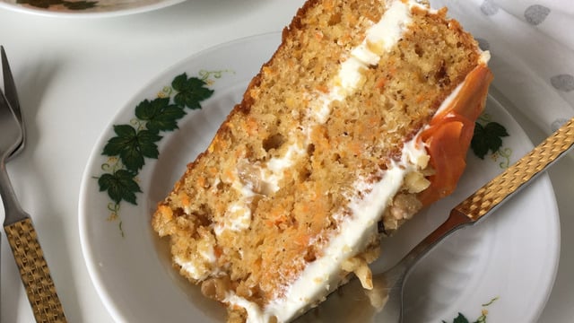 Böylesi Yok: Peynir Kremalı Bol Baharatlı Havuçlu Kek