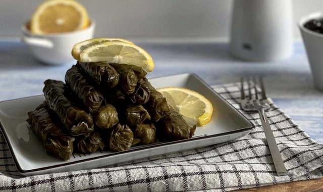 Sevmeyeni Yoktur: Zeytinyağlı Yaprak Sarması