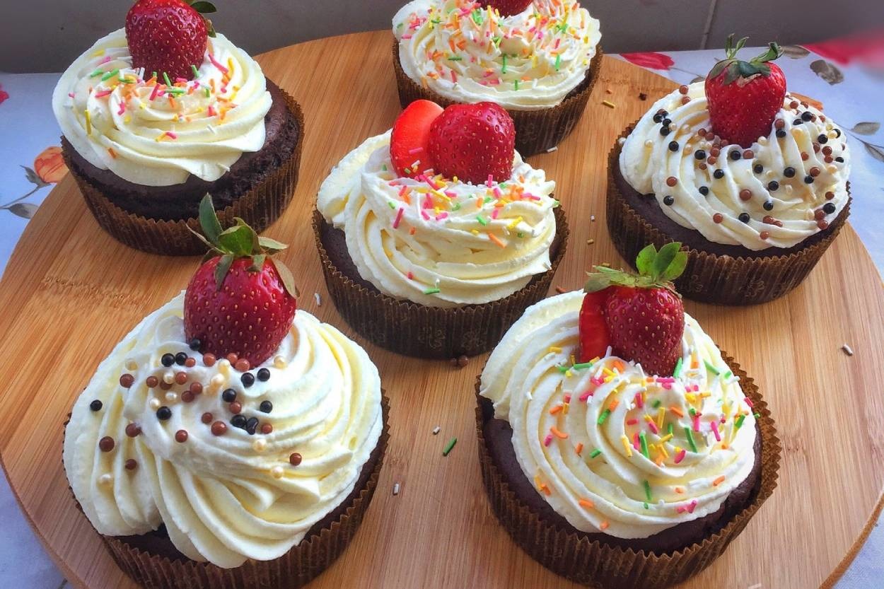 Kokusuna Doyulmaz: Kakaolu Cupcake