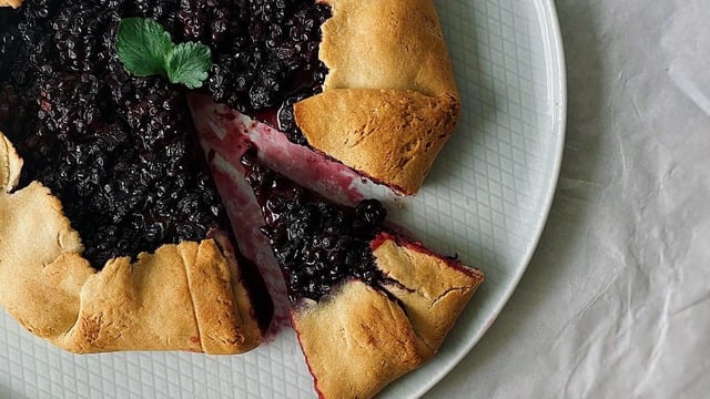 Evi Saran Muhteşem Kokusuyla: Böğürtlenli Galette