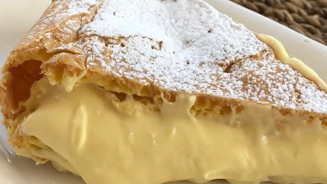 Dışı Çıtır, İçi Krema Dolu: Karpatka