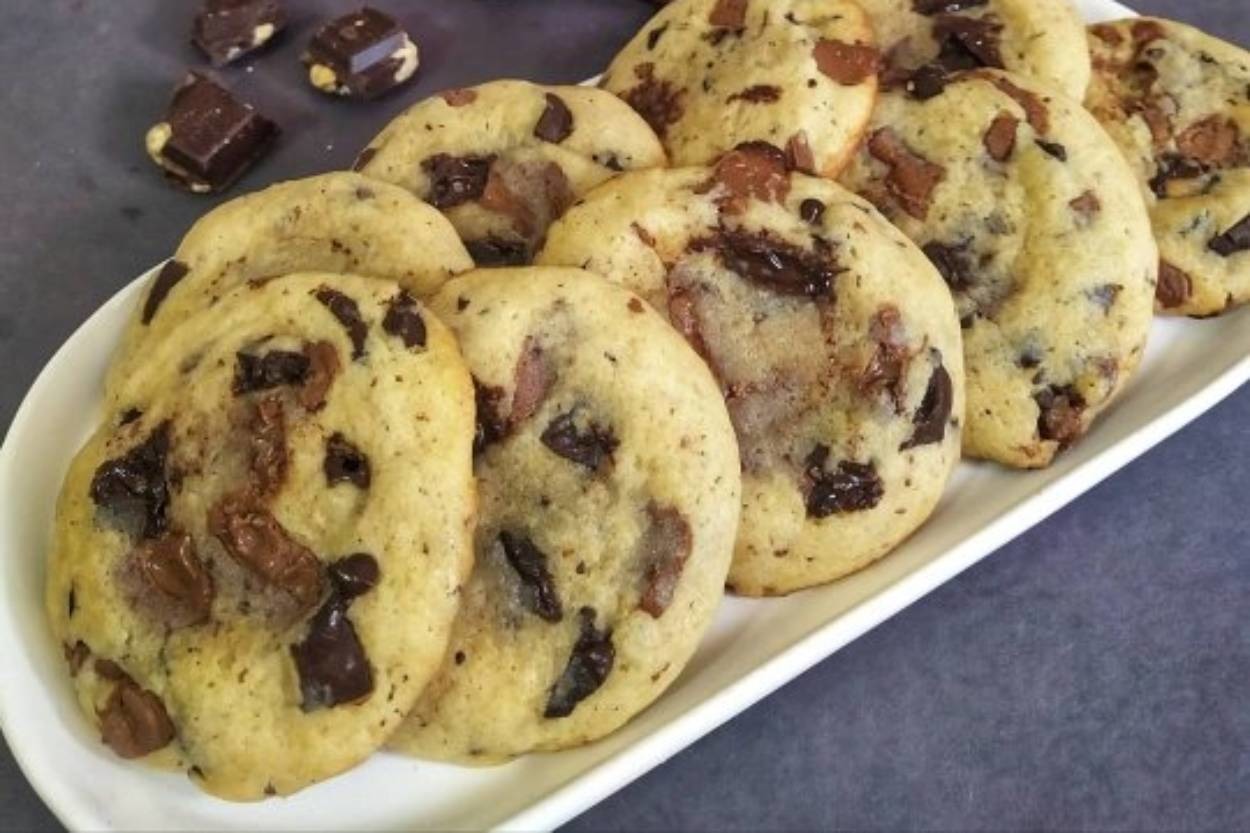 Dışı Kıtır İçi Yumuşak: Çikolata Parçalı Cookie