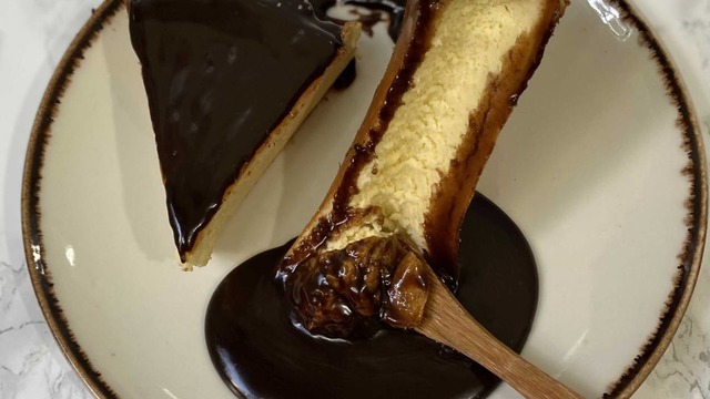 Yemeyen Bin Pişman: Labneli San Sebastian Cheesecake