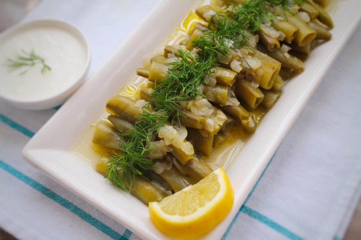 İster Yoğurtla İster Limonla: Zeytinyağlı Taze Bakla
