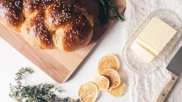 Bulut Gibi: Örgü Ekmek