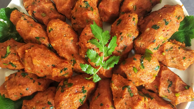 Çay Saatlerinin En Sevileni: Pratik Mercimek Köftesi