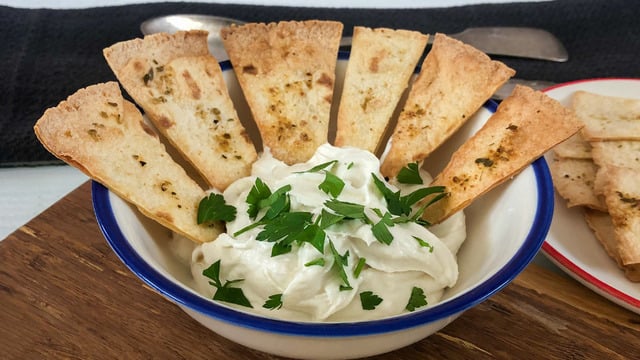 Tadına Doyulmaz: Tahinli Dip Sos